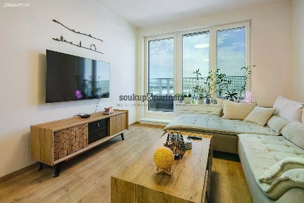 Pronájem bytu 2+kk 56 m²