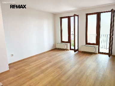 Pronájem bytu 1+kk 36 m²
