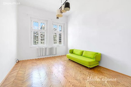 Pronájem bytu 1+1 43 m²