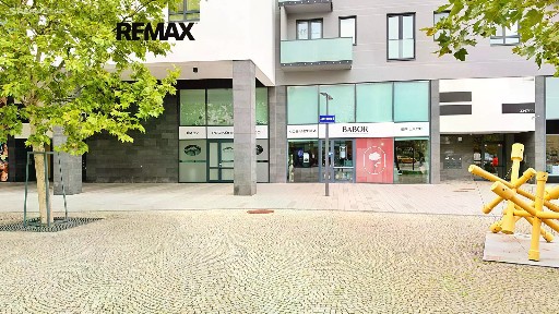 Pronájem obchodního prostoru 53 m²
