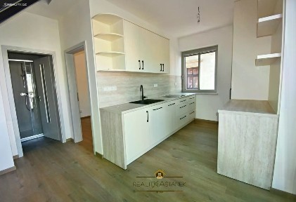 Pronájem bytu 4+kk 80 m²