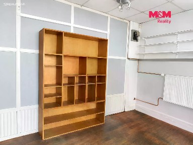 Pronájem obchodního prostoru 12 m²