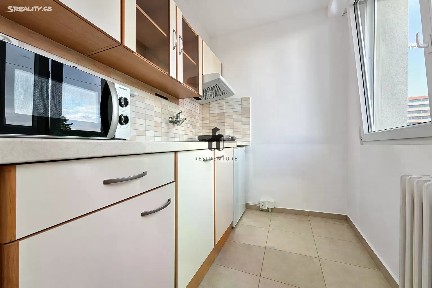 Pronájem bytu 1+kk 32 m²