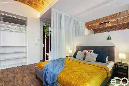 Pronájem bytu 1+kk 32 m²