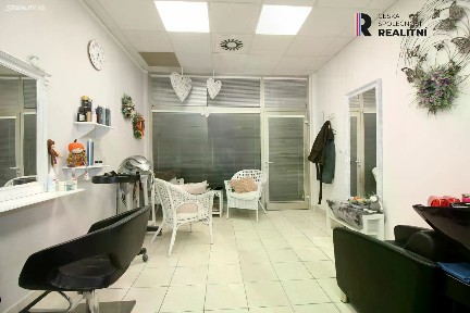 Pronájem obchodního prostoru 22 m²