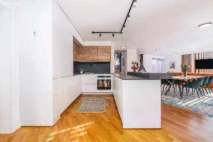Prodej rodinného domu 267 m², pozemek 800 m²