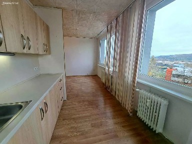 Javorová, Most