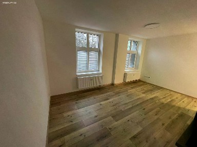 Pronájem bytu 1+kk 27 m²