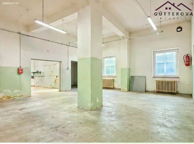 Pronájem skladového prostoru 200 m²