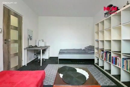 Pronájem bytu 1+1 32 m²
