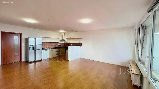 Pronájem bytu 3+kk 67 m²