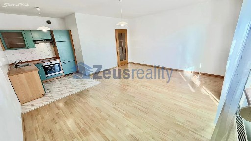 Pronájem bytu 1+kk 39 m²