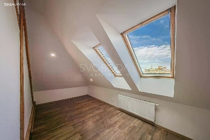 Pronájem bytu 3+kk 94 m²