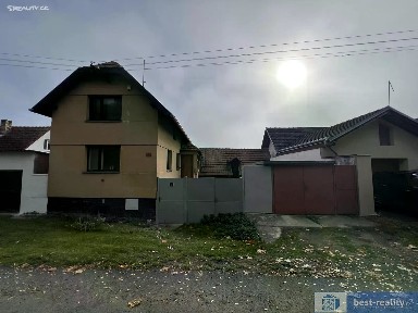 Jeviněves