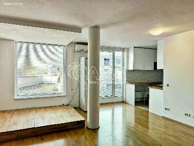 Pronájem bytu 2+kk 71 m²