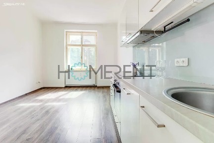 Pronájem bytu 2+kk 48 m²