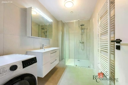 Pronájem bytu 3+kk 99 m²