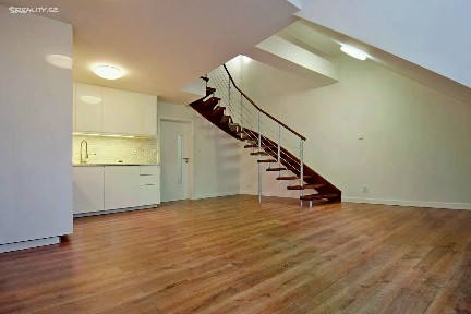 Pronájem bytu 3+kk 100 m²