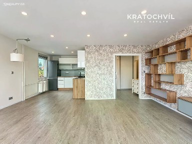 Pronájem bytu 3+kk 74 m²