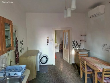 Pronájem bytu 1+1 44 m²