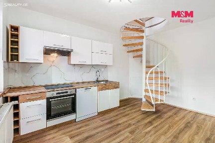 Pronájem bytu 2+kk 58 m²