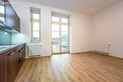 Komenského náměstí, Slaný