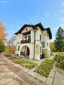 Pražská, Mělník