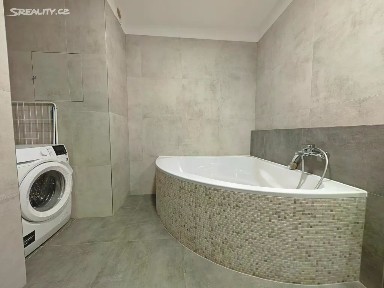 Pronájem bytu 2+kk 61 m²