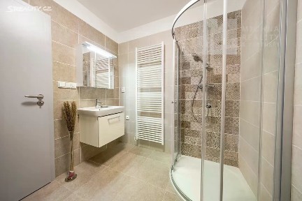 Pronájem bytu 1+kk 35 m²