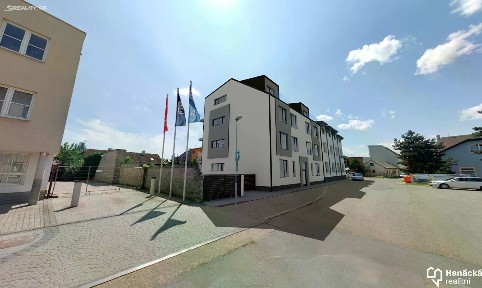 Pronájem bytu 2+kk 58 m²