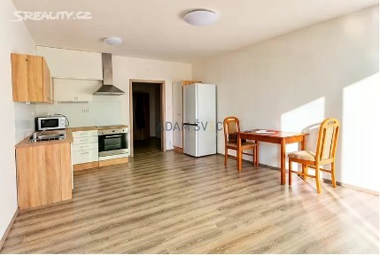 Pronájem bytu 1+kk 34 m²