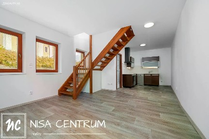 Pronájem bytu 3+kk 64 m²