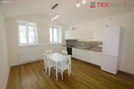 Pronájem bytu 2+kk 50 m²