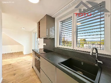 Pronájem bytu 1+kk 45 m²