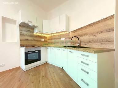 Pronájem bytu 2+kk 38 m²
