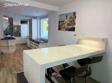 Pronájem bytu 4+1 92 m²