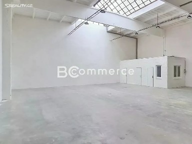 Pronájem skladového prostoru 264 m²