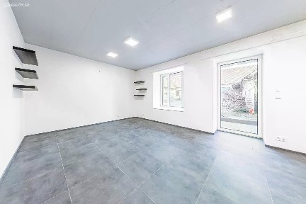 Pronájem bytu 4+kk 94 m²