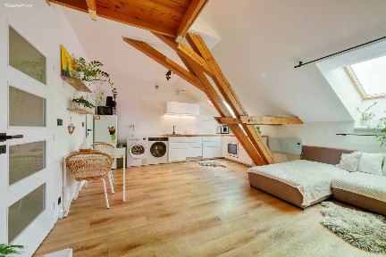 Pronájem bytu 1+1 38 m²