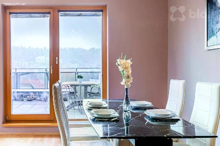 Pronájem bytu 3+kk 96 m²