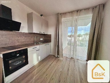 Pronájem bytu 1+kk 32 m²