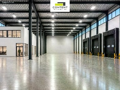 Pronájem skladového prostoru 2400 m²