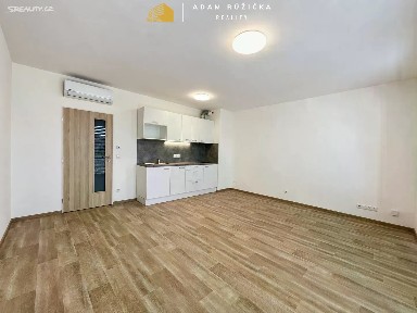 Pronájem bytu 1+kk 37 m²