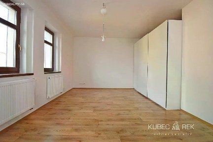Pronájem bytu 2+kk 76 m²