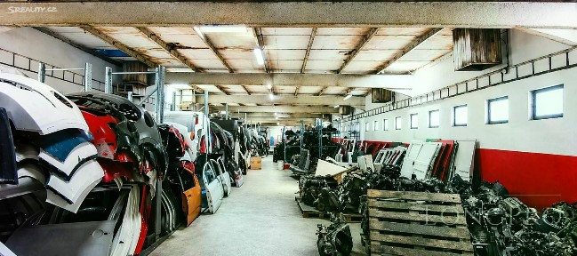 Pronájem výrobní haly, prostoru 1000 m²