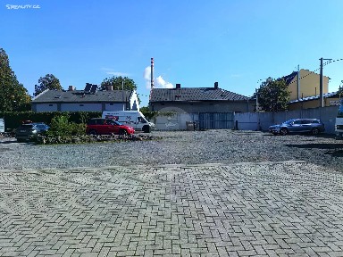 Pronájem obchodního prostoru 300 m²