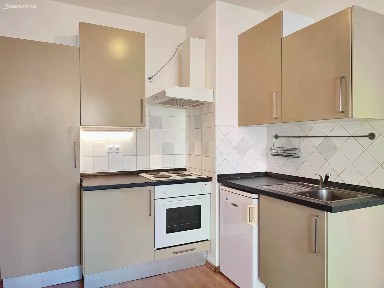 Pronájem bytu 1+kk 28 m²