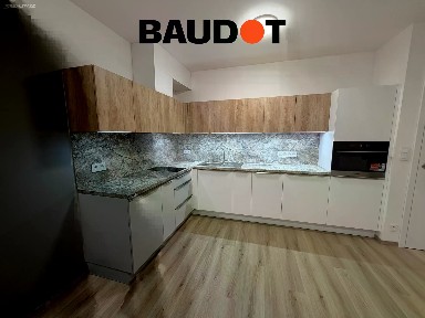 Pronájem bytu 1+kk 35 m²