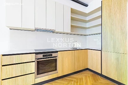 Pronájem bytu 2+kk 71 m²