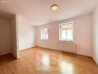 Pronájem bytu 1+kk 33 m²